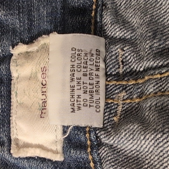 Maurices PREMIUM MINI JEAN SKIRT Festival Denim SZ 9/10 - Picture 12 of 13